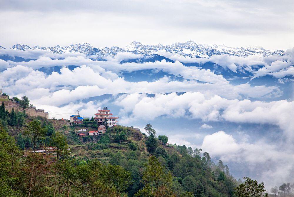 Himalayan Views & Lakeside Escape: Nagarkot to Pokhara